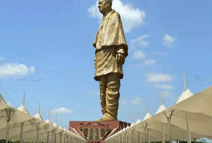 सरदार वल्लभभाई पटेल यांच्या सार्ध शताब्दी वर्षानिमित्त, केवडिया (गुजरात) येथे महाराष्ट्राचा चित्ररथ