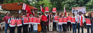 सोनम वांगचुक च्या अटकेचा निषेध व शेतकऱ्यांच्या नुकसान भरपाईसाठी निवेदन