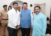 भंडारा न.प. विजयाचे शिल्पकार जॅकी रावलानी यांनी घेतली मुख्यमंत्री देवेंद्र फडणवीस यांची भेट