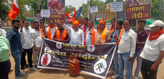 शिवसेना (उद्धव बाळासाहेब ठाकरे) तर्फे पेट्रोल डिझेल दरवाढीचा निषेध